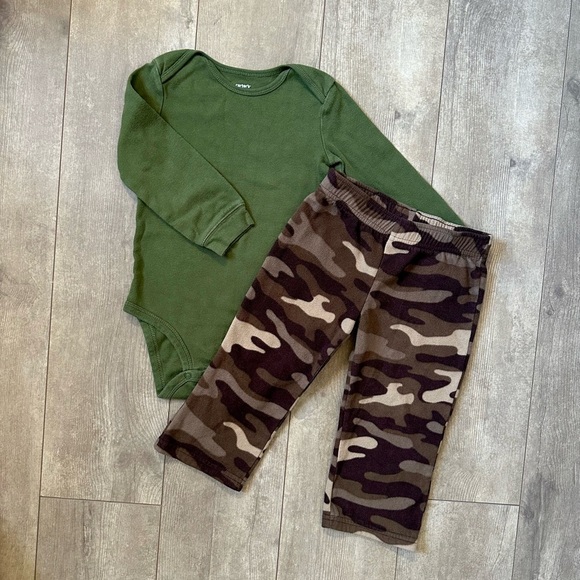 Carter’s Baby Toddler Boy Green Onesie and Camouflage PJ Pants Set Sz 18 Months - Picture 9 of 9
